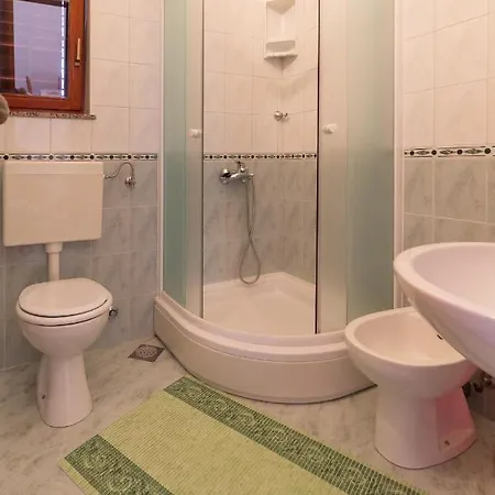 Casa Nada - By Ta Leut Agency *