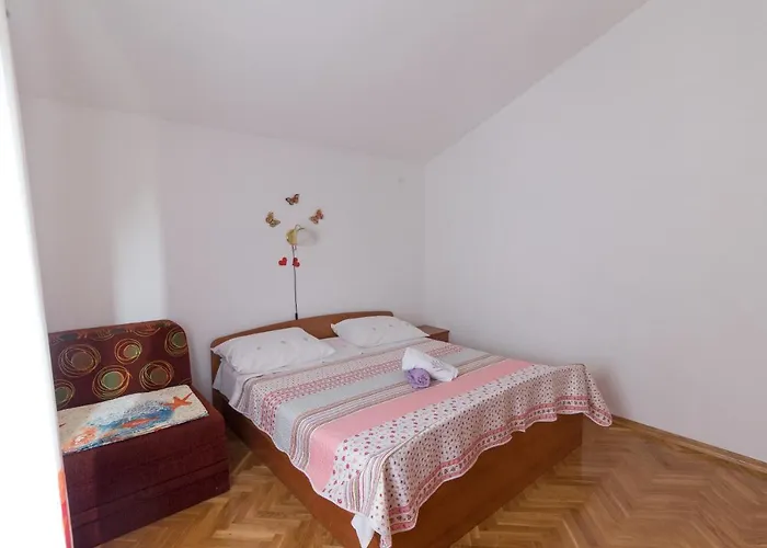 Casa Nada - By Ta Leut Agency *