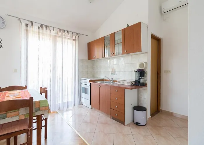 Casa Nada - By Ta Leut Agency *